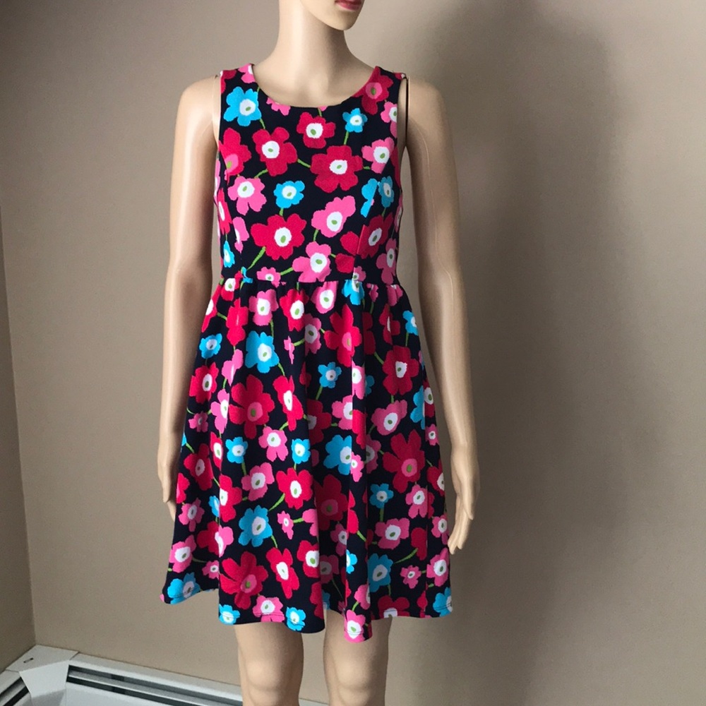 Monteau open back dress Sz M